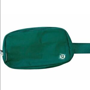 Lululemon Green Women’s Belt Bag
